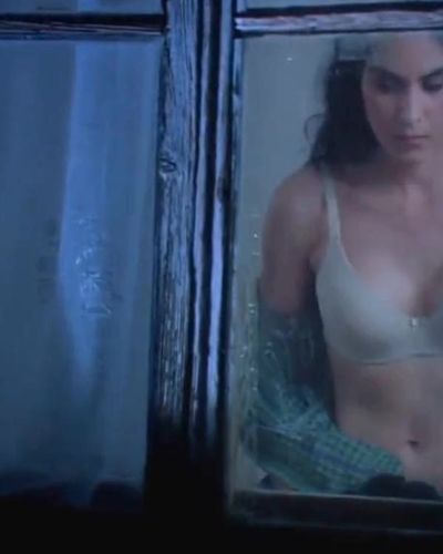 Çiğdem Suyolcu seksi ifşa fotoğrafı 3 — Beni De Götür (2015)