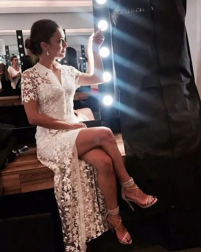 Damla Sönmez seksi ifşa fotoğrafı 385