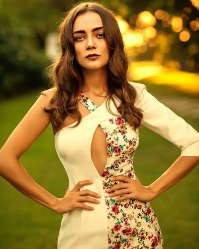 Damla Sönmez seksi ifşa fotoğrafı 386
