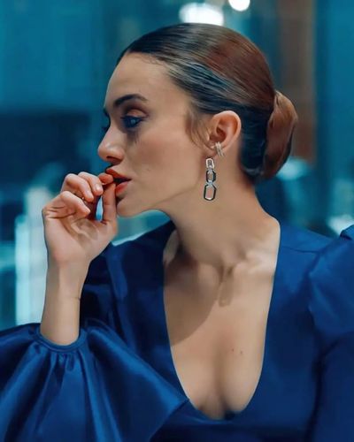 Damla Sönmez seksi ifşa fotoğrafı 444