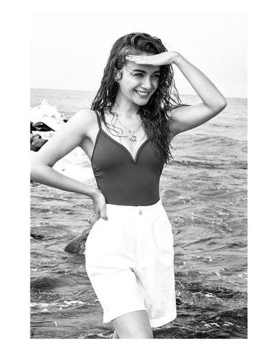 Damla Sönmez seksi ifşa fotoğrafı 458
