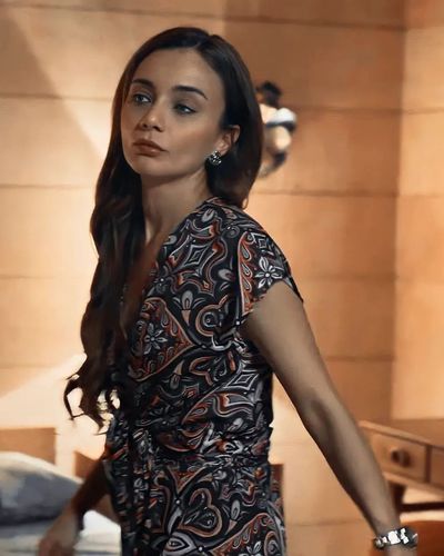 Damla Sönmez seksi ifşa fotoğrafı 475