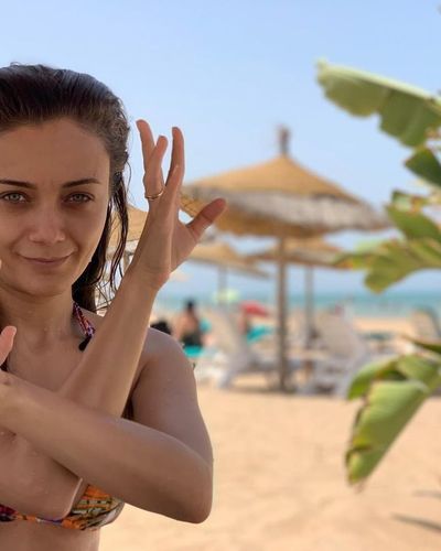 Damla Sönmez seksi ifşa fotoğrafı 608