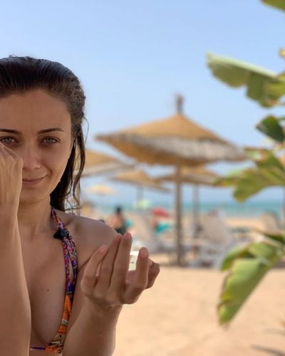 Damla Sönmez seksi ifşa fotoğrafı 609