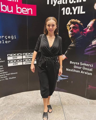 Damla Sönmez seksi ifşa fotoğrafı 92