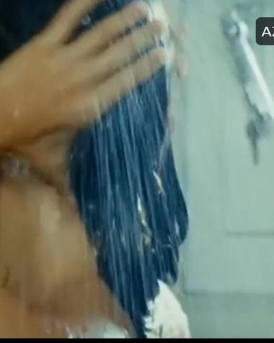 Damla Sönmez seksi ifşa fotoğrafı 34 — Güllerin Savaşı (2014)