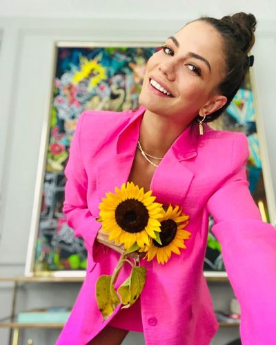 Demet Özdemir seksi ifşa fotoğrafı 1074
