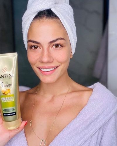 Demet Özdemir seksi ifşa fotoğrafı 1110