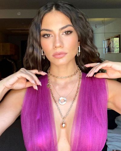 Demet Özdemir seksi ifşa fotoğrafı 1117