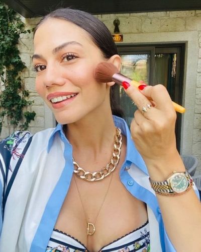 Demet Özdemir seksi ifşa fotoğrafı 1120
