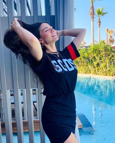 Demet Özdemir seksi ifşa fotoğrafı 1127