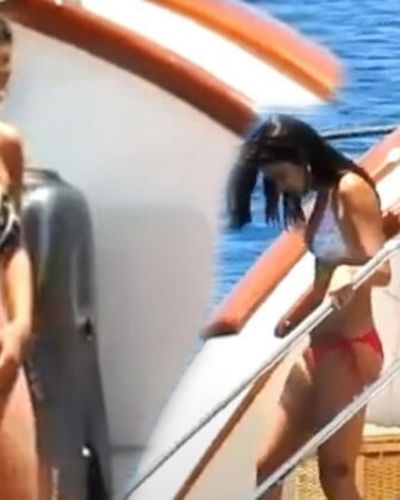 Demet Özdemir seksi ifşa fotoğrafı 1169