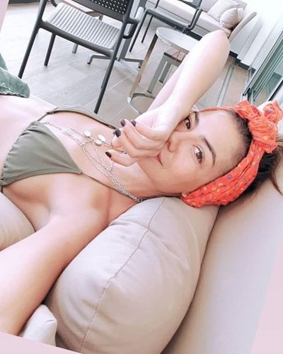 Demet Özdemir seksi ifşa fotoğrafı 1202