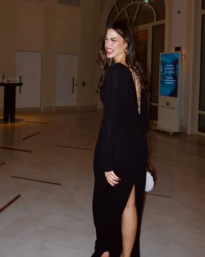Demet Özdemir seksi ifşa fotoğrafı 12
