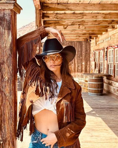 Demet Özdemir seksi ifşa fotoğrafı 215