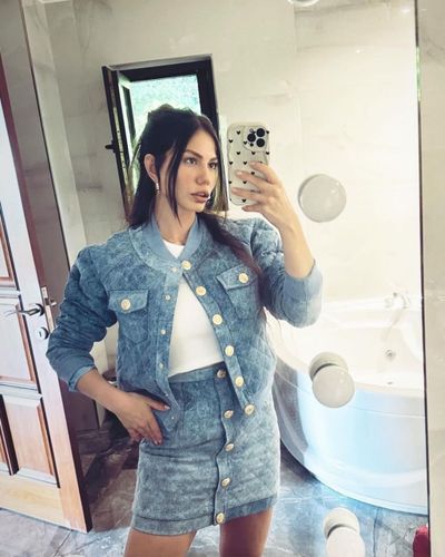Demet Özdemir seksi ifşa fotoğrafı 234