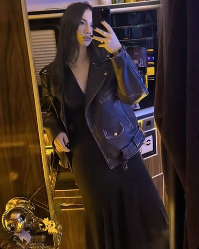 Demet Özdemir seksi ifşa fotoğrafı 298