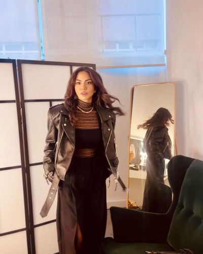 Demet Özdemir seksi ifşa fotoğrafı 318