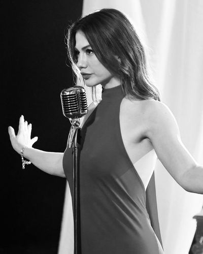 Demet Özdemir seksi ifşa fotoğrafı 33