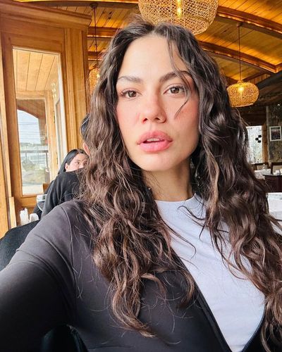 Demet Özdemir seksi ifşa fotoğrafı 350