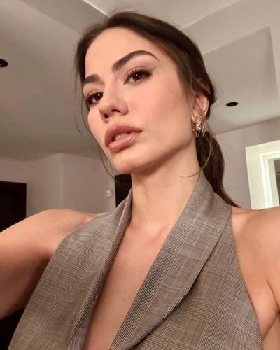 Demet Özdemir seksi ifşa fotoğrafı 372