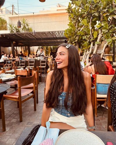 Demet Özdemir seksi ifşa fotoğrafı 425
