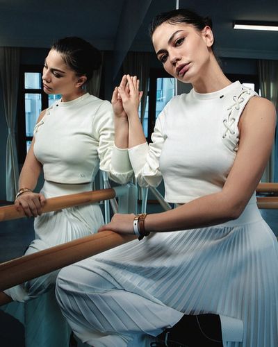 Demet Özdemir seksi ifşa fotoğrafı 451
