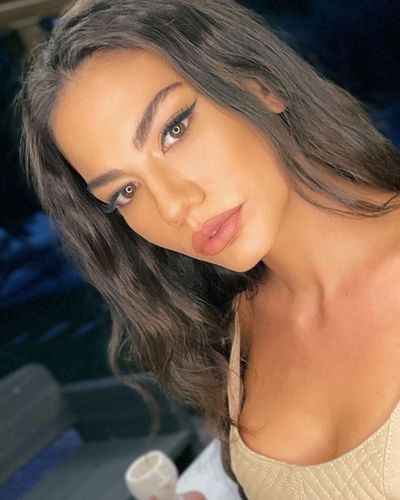 Demet Özdemir seksi ifşa fotoğrafı 463