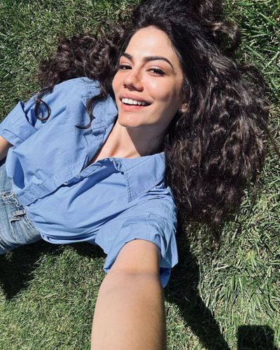 Demet Özdemir seksi ifşa fotoğrafı 470