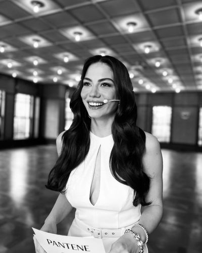 Demet Özdemir seksi ifşa fotoğrafı 506