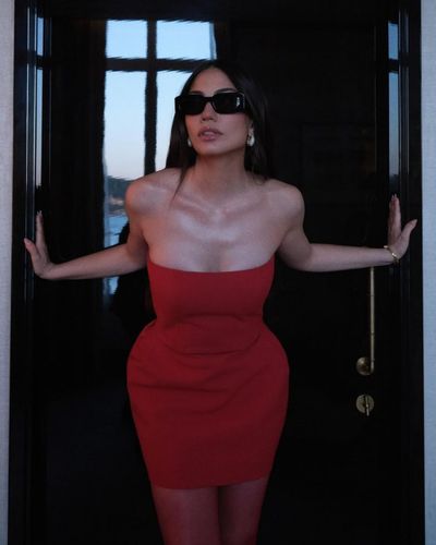 Demet Özdemir seksi ifşa fotoğrafı 510
