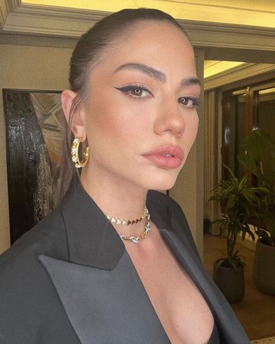 Demet Özdemir seksi ifşa fotoğrafı 533