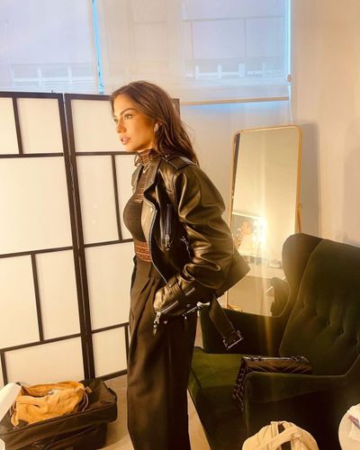 Demet Özdemir seksi ifşa fotoğrafı 593