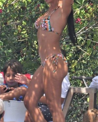 Demet Özdemir seksi ifşa fotoğrafı 600
