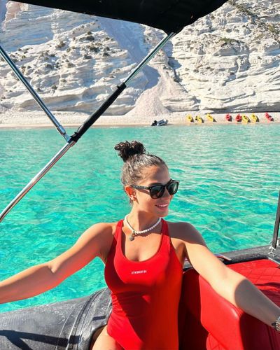 Demet Özdemir seksi ifşa fotoğrafı 635