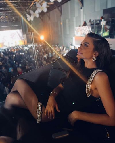 Demet Özdemir seksi ifşa fotoğrafı 647