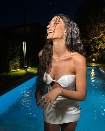 Demet Özdemir seksi ifşa fotoğrafı 652
