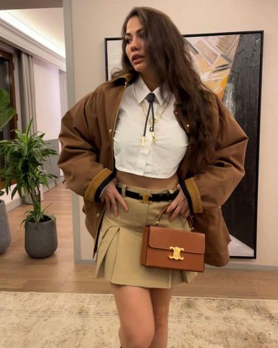 Demet Özdemir seksi ifşa fotoğrafı 671