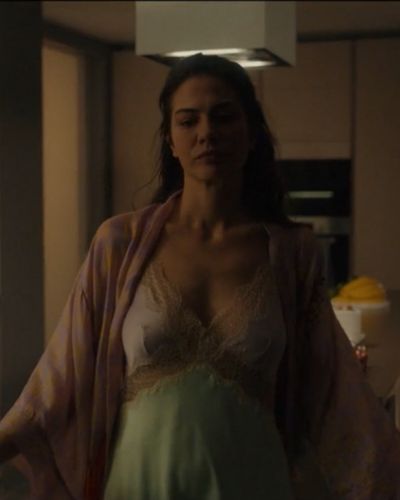 Demet Özdemir seksi ifşa fotoğrafı 673