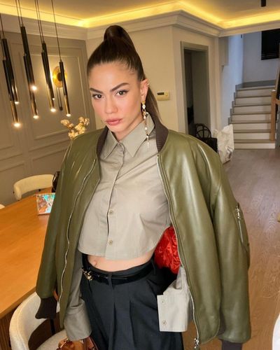 Demet Özdemir seksi ifşa fotoğrafı 679