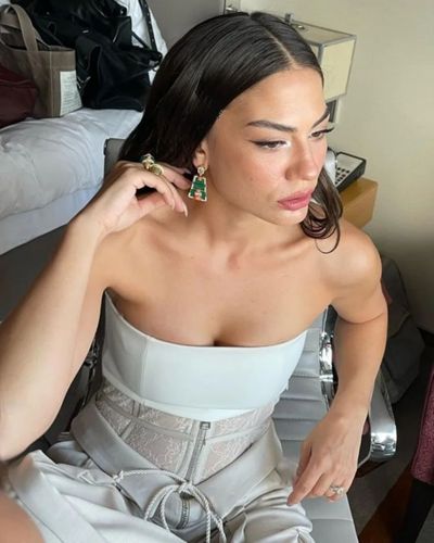 Demet Özdemir seksi ifşa fotoğrafı 741