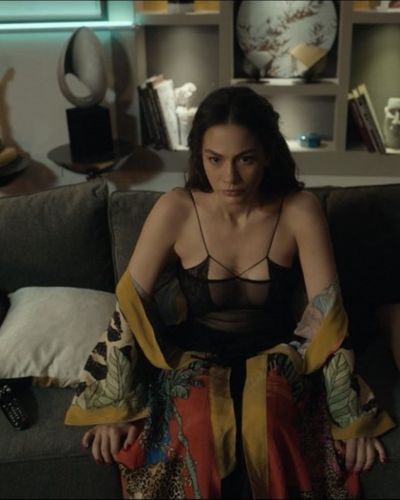 Demet Özdemir seksi ifşa fotoğrafı 802