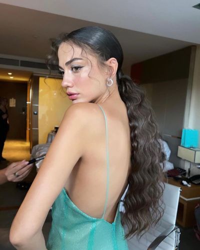Demet Özdemir seksi ifşa fotoğrafı 803