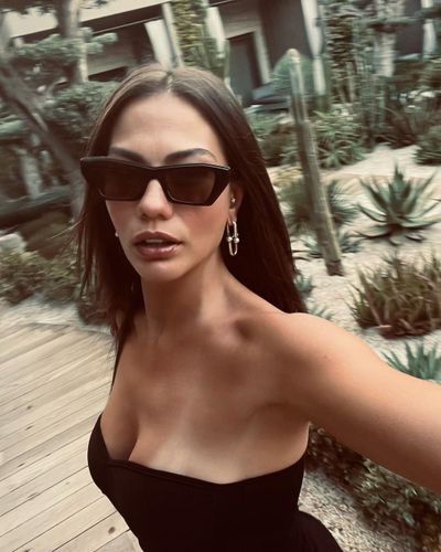 Demet Özdemir seksi ifşa fotoğrafı 806