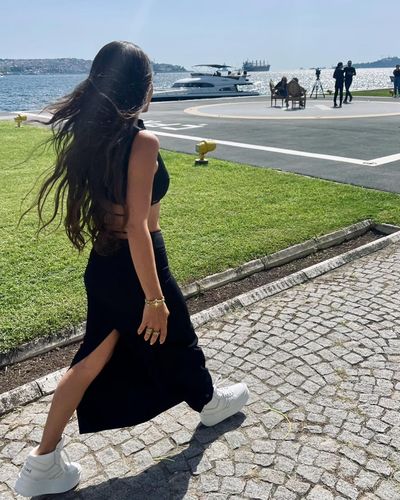 Demet Özdemir seksi ifşa fotoğrafı 831