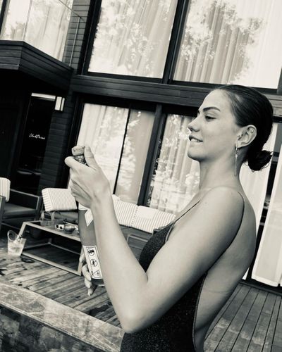 Demet Özdemir seksi ifşa fotoğrafı 836