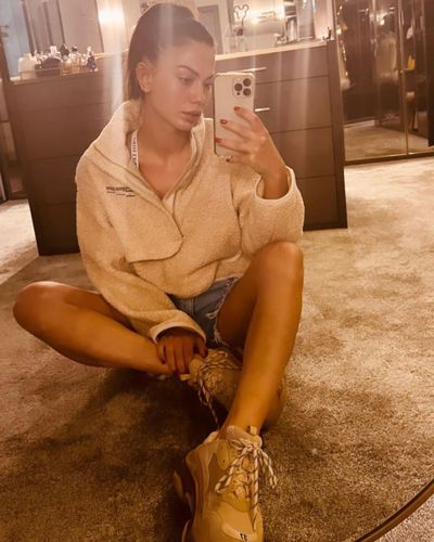 Demet Özdemir seksi ifşa fotoğrafı 839