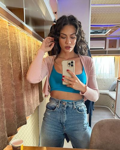 Demet Özdemir seksi ifşa fotoğrafı 885