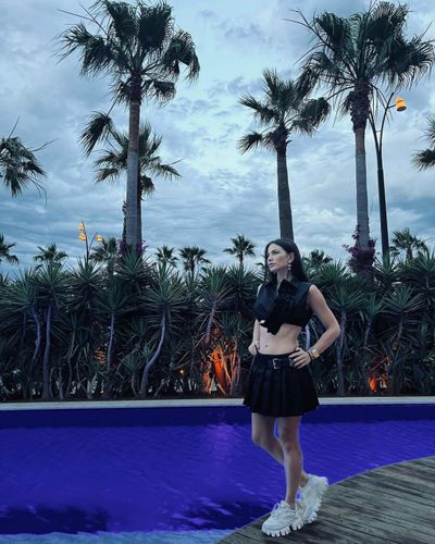Demet Özdemir seksi ifşa fotoğrafı 886