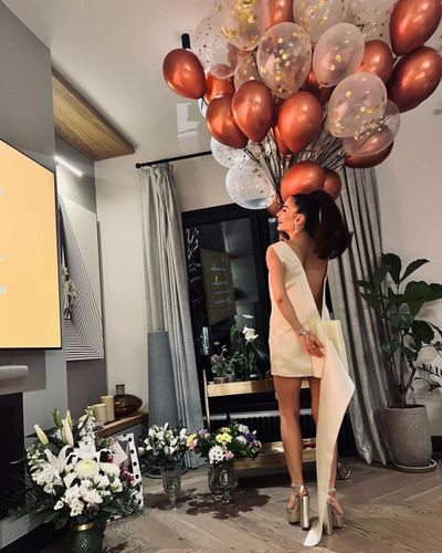 Demet Özdemir seksi ifşa fotoğrafı 890